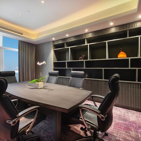 Crowne Plaza Manila Galleria By Ihg Pasig City Zewnętrze zdjęcie