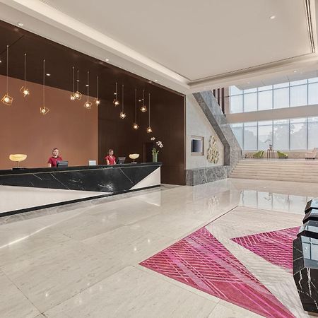 Crowne Plaza Manila Galleria By Ihg Pasig City Zewnętrze zdjęcie