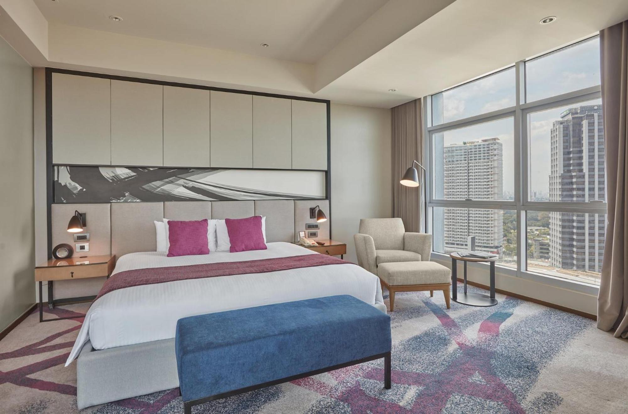 Crowne Plaza Manila Galleria By Ihg Pasig City Zewnętrze zdjęcie